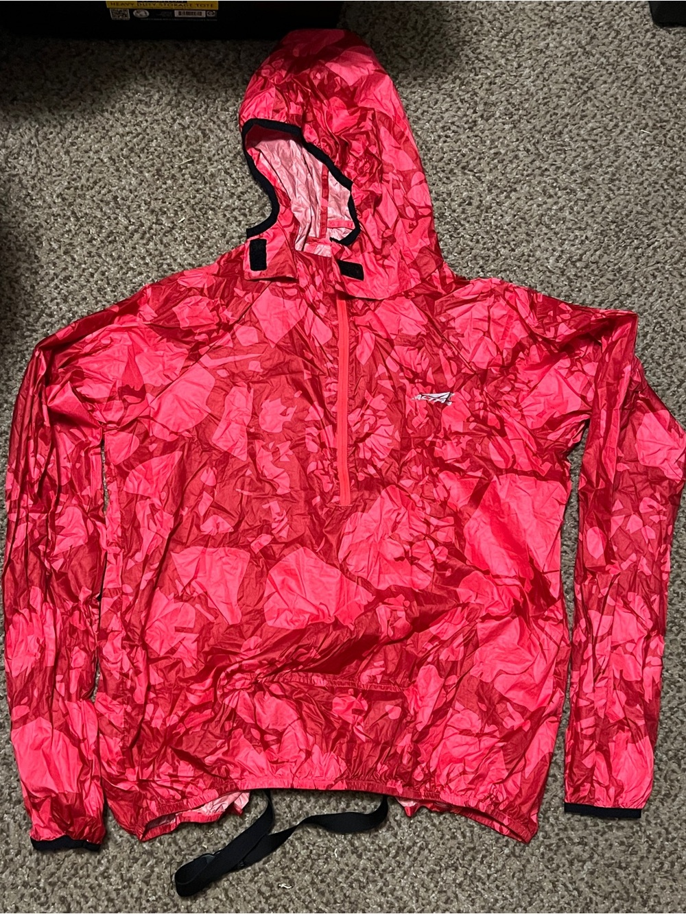 Altra Hot Pink Hooded Rain Pullover